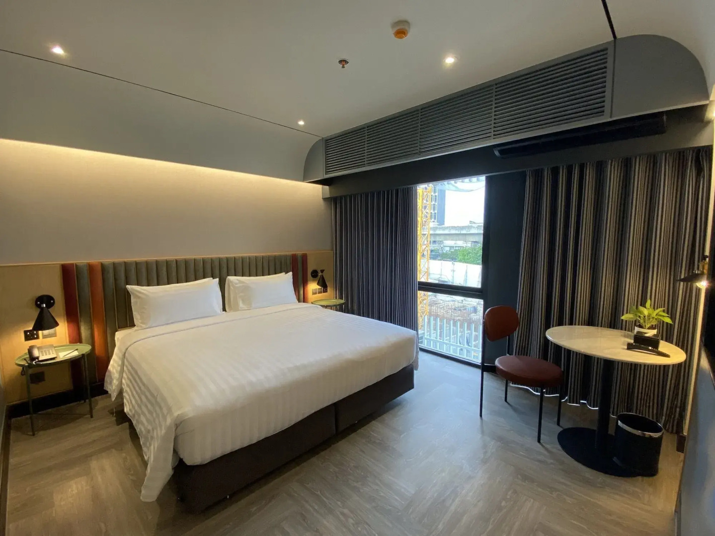 The Quarter Onnut by UHG