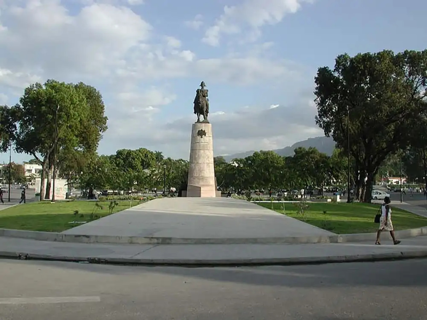 T-CA Guest House & Resto