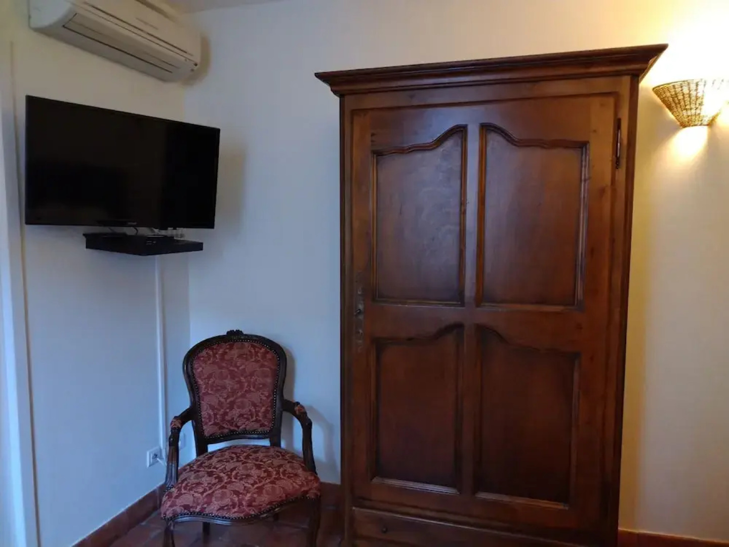 Gîte et Chambres d'hôtes  Le Coq du Nord - Mailhac