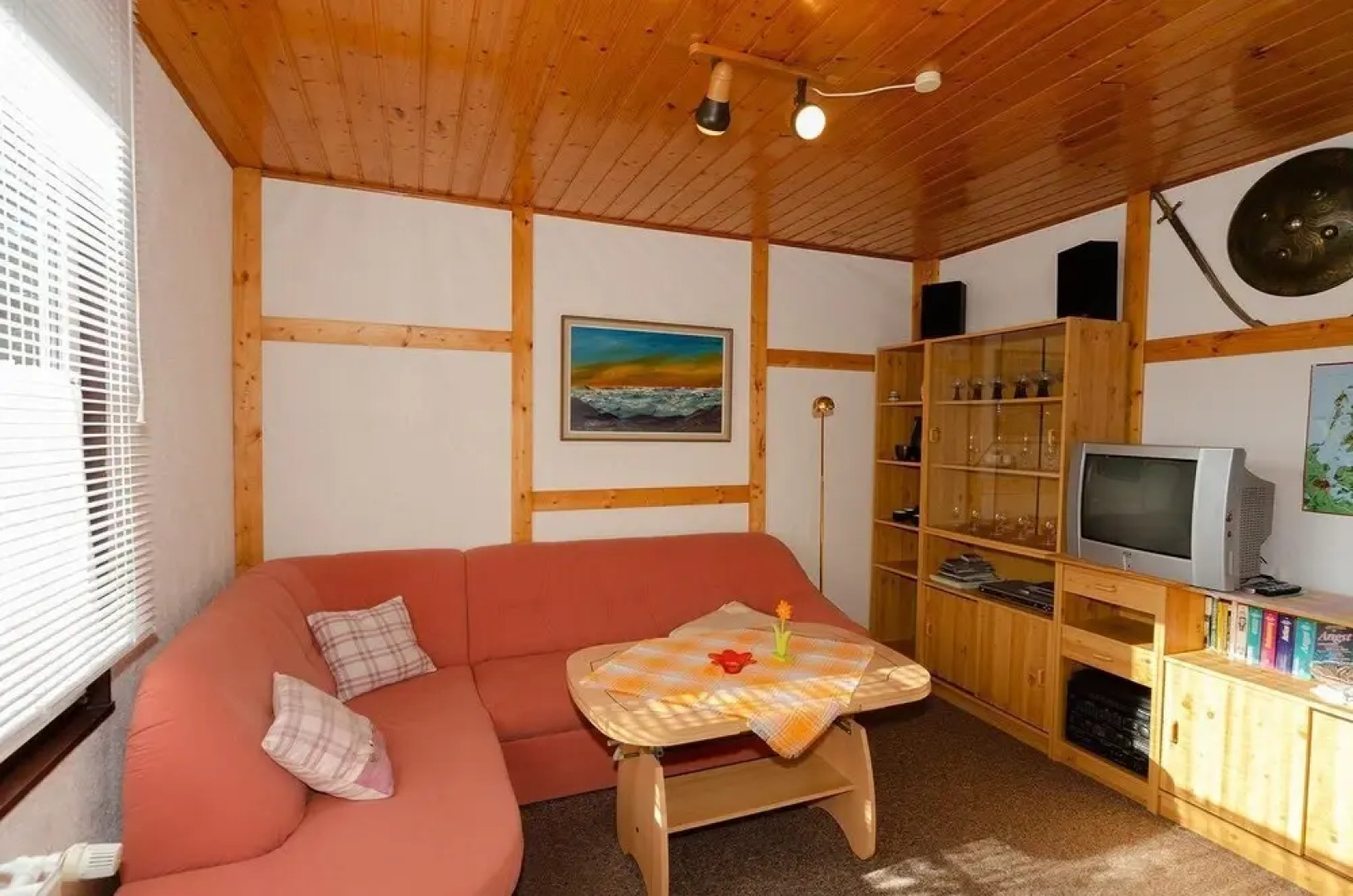 Schöner, im Grünen Gelegener Bungalow in Zirkow für 2-3 Personen