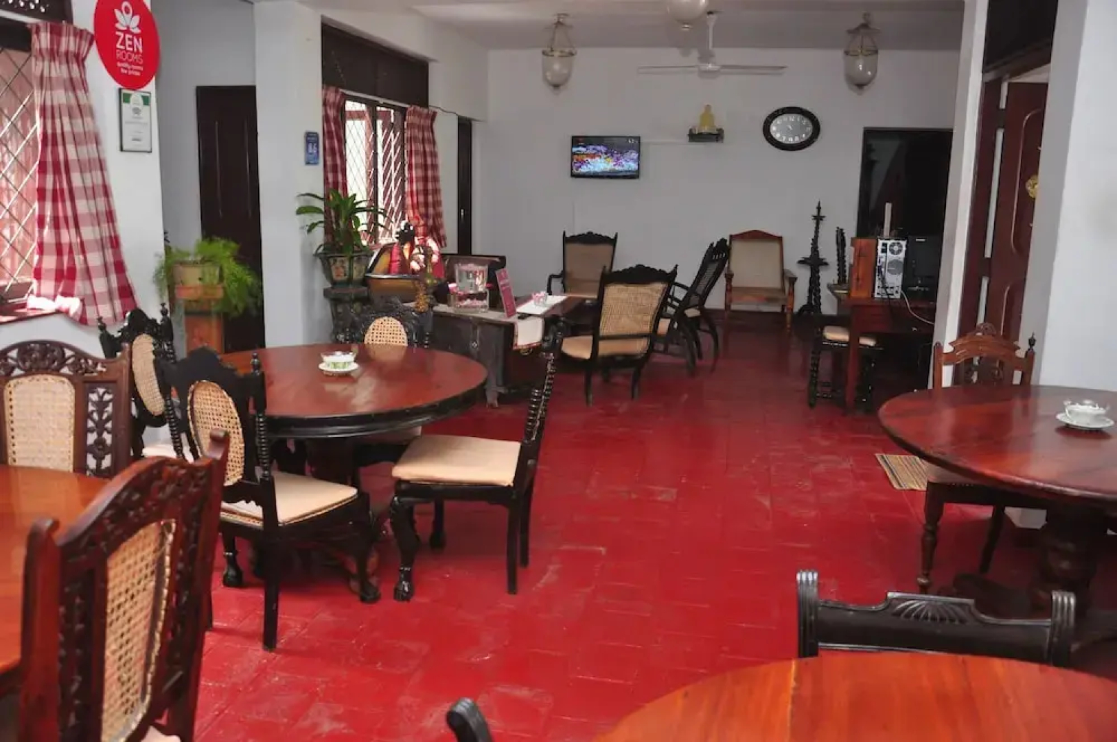 Blue Seas Tourist Guest House