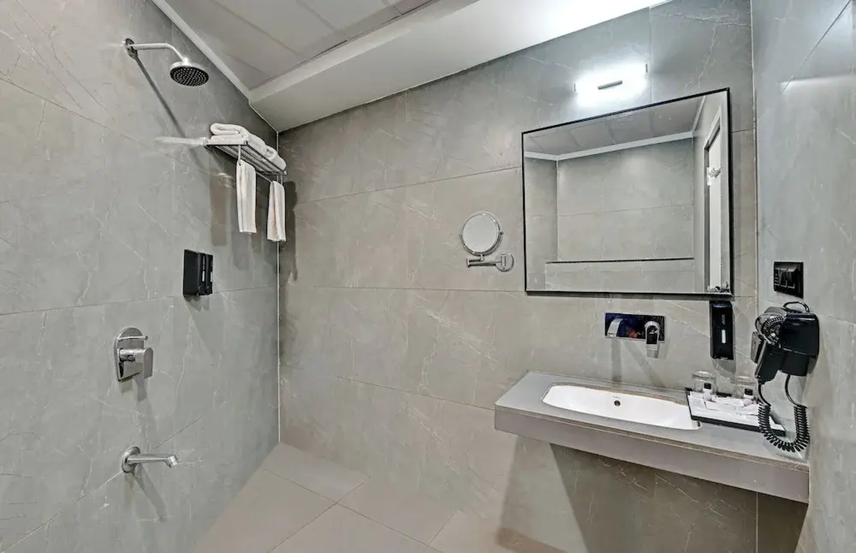 Regenta Inn Motikhavdi Jamnagar