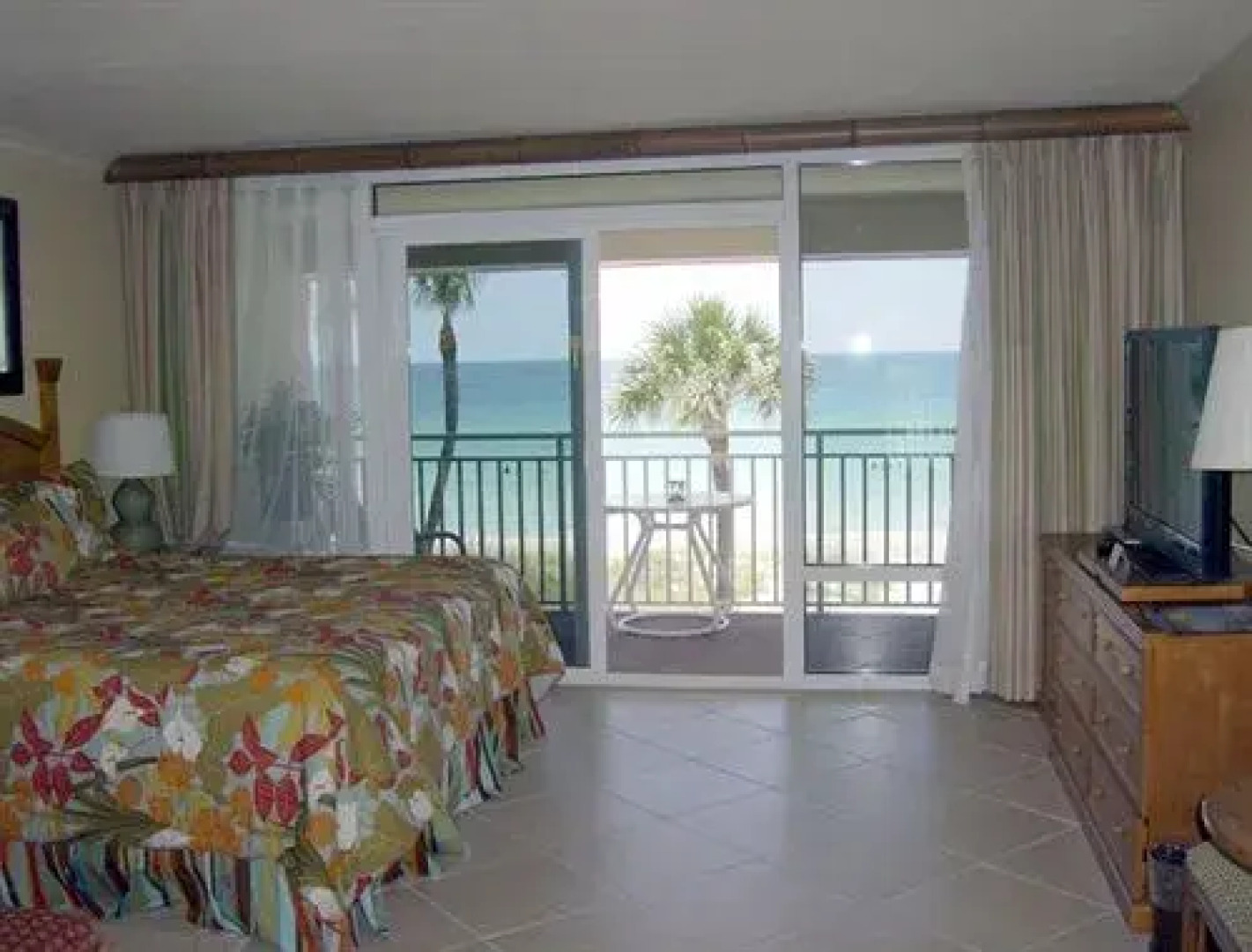 Club Bamboo South - Bradenton Beach