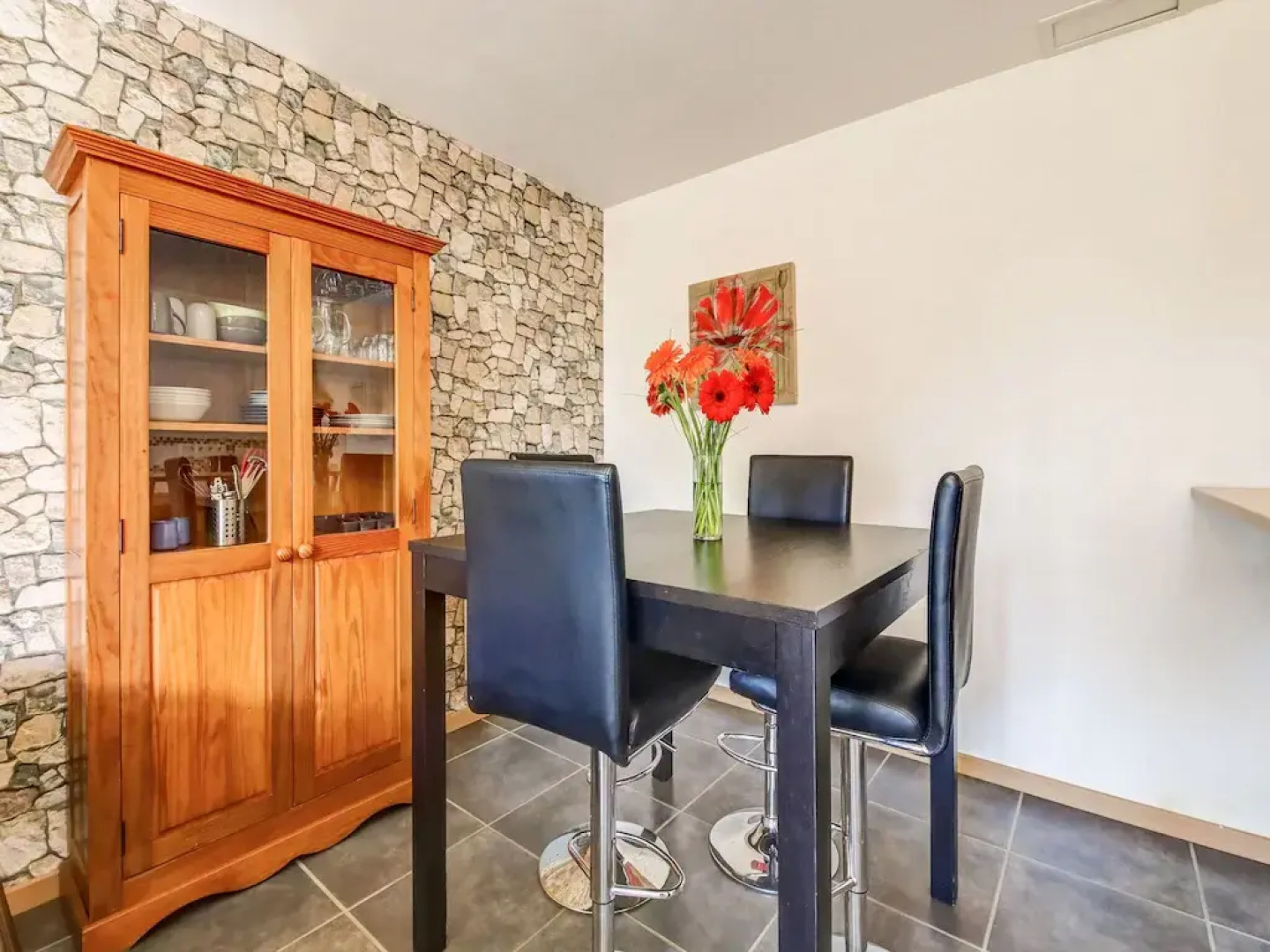 Welcoming Holiday Home in Brainville With Fenced Garden