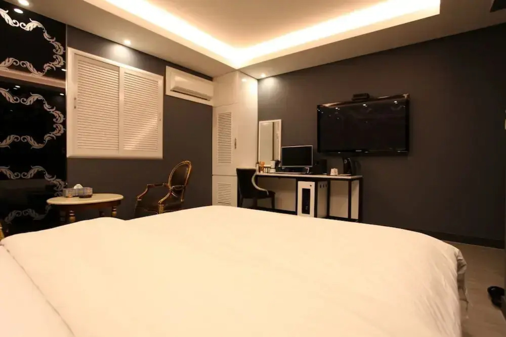 S Petite Hotel