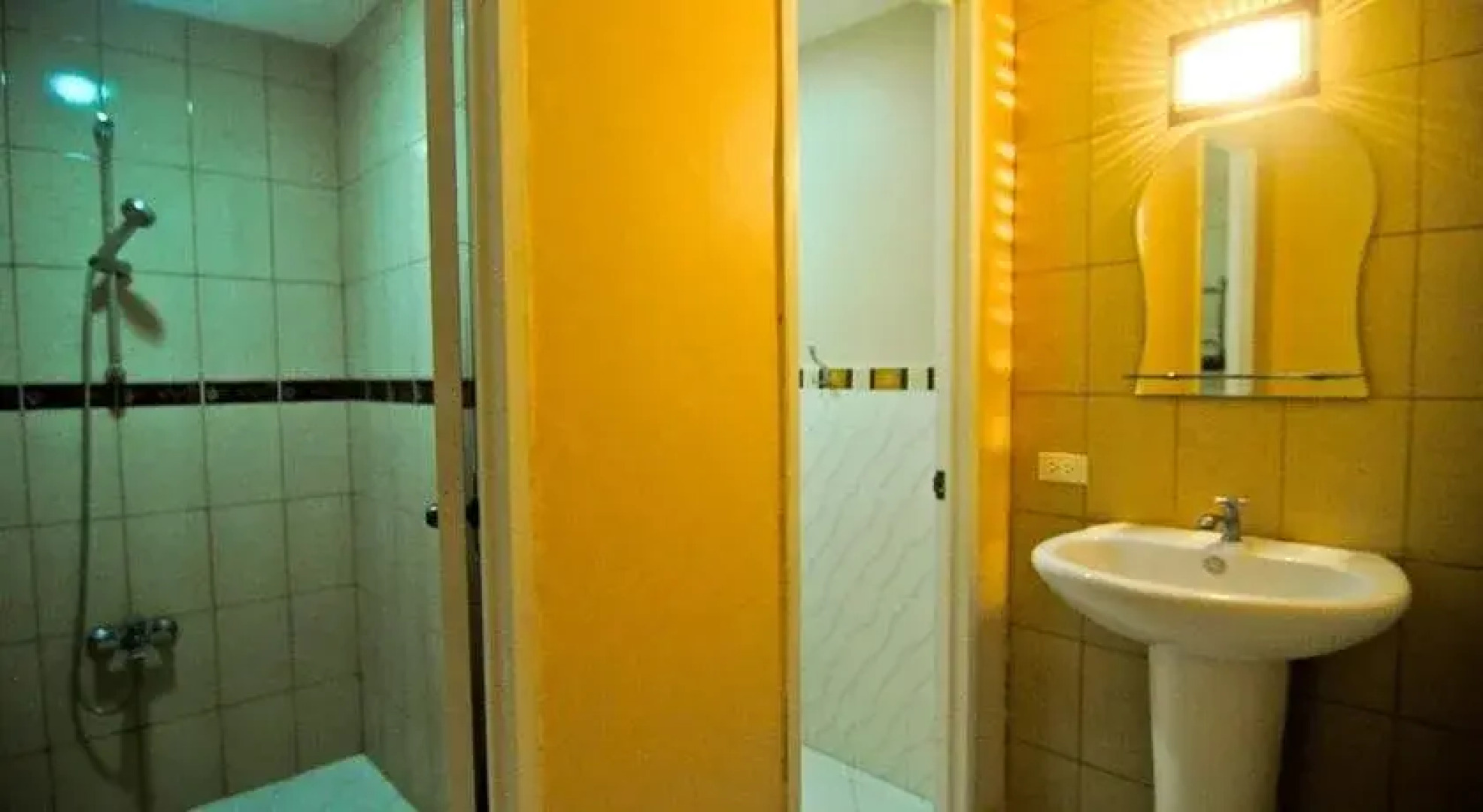 Royal Coast Tourist Inn and Restaurant