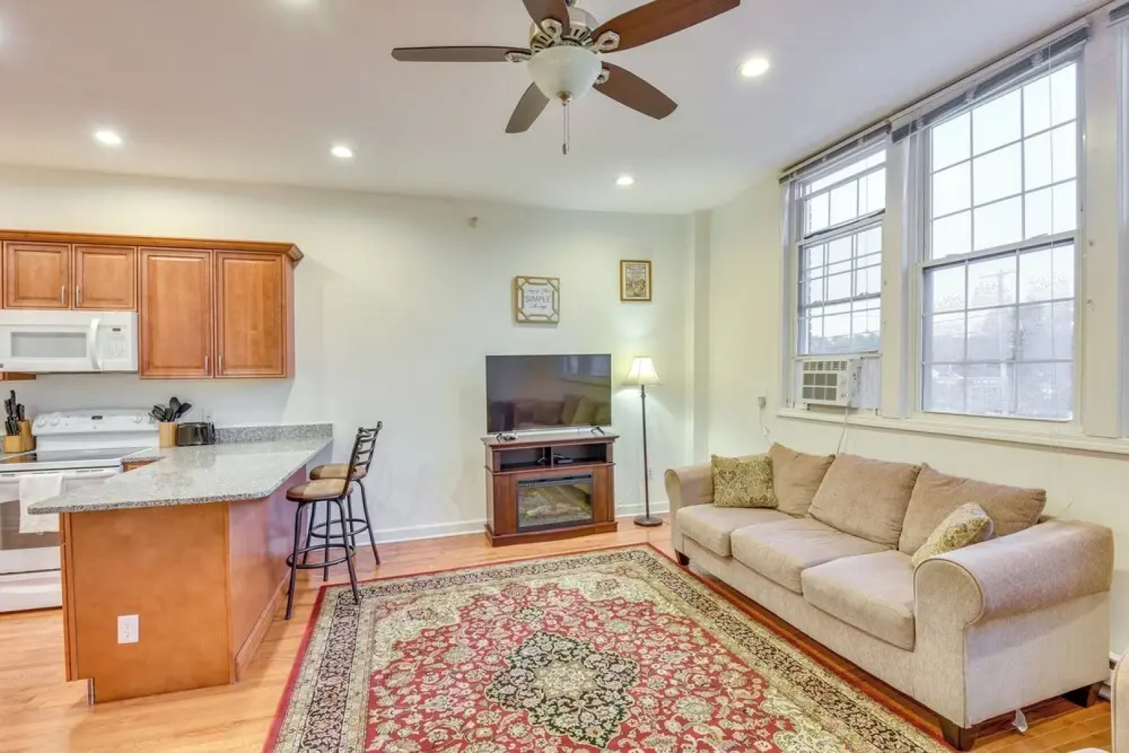 3 Mi to Warren Dunes: Sawyer Getaway w/ Fireplace!