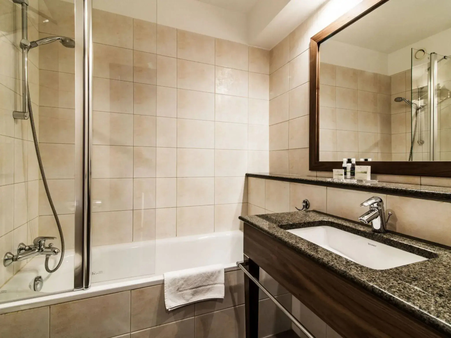 Airport Hotel Okecie