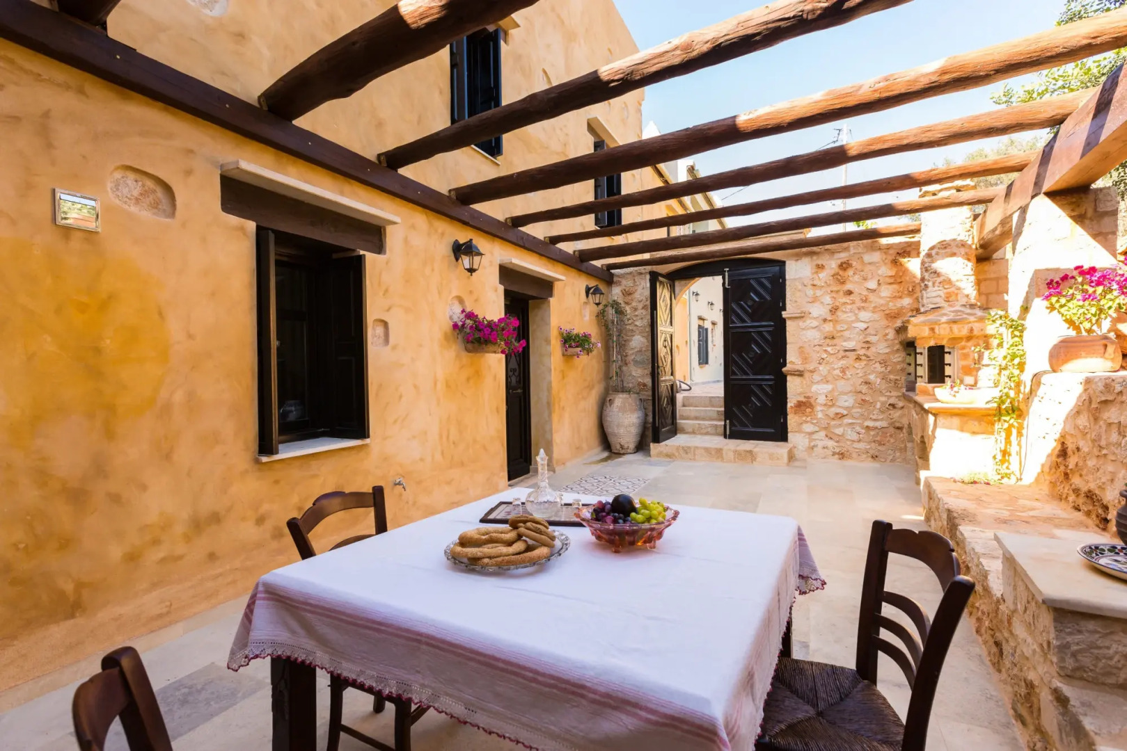 ERONDAS Cretan Country Villas