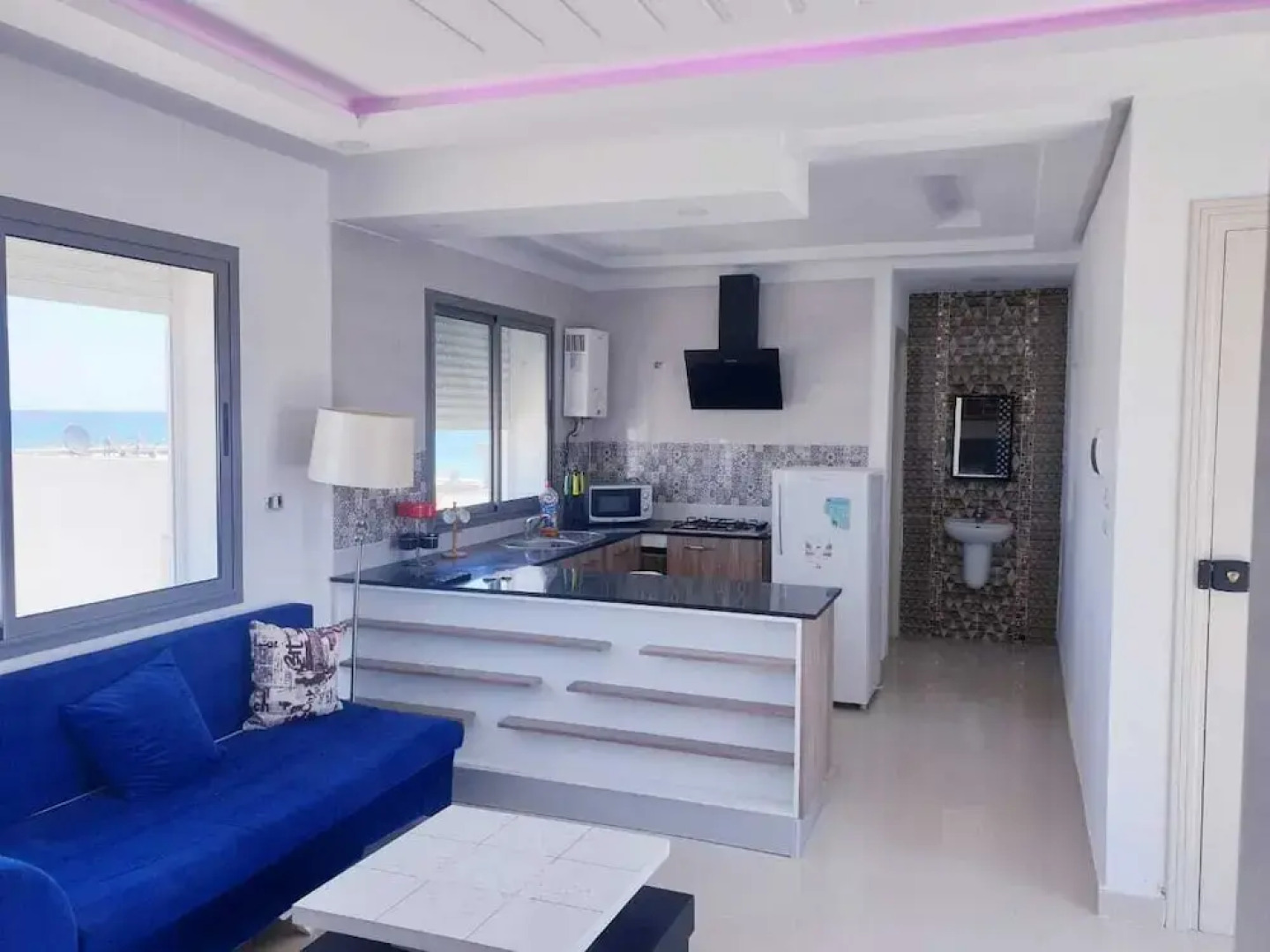 Airbetter - Spacious & Bright Seaview 1bedroom Apartment Korba