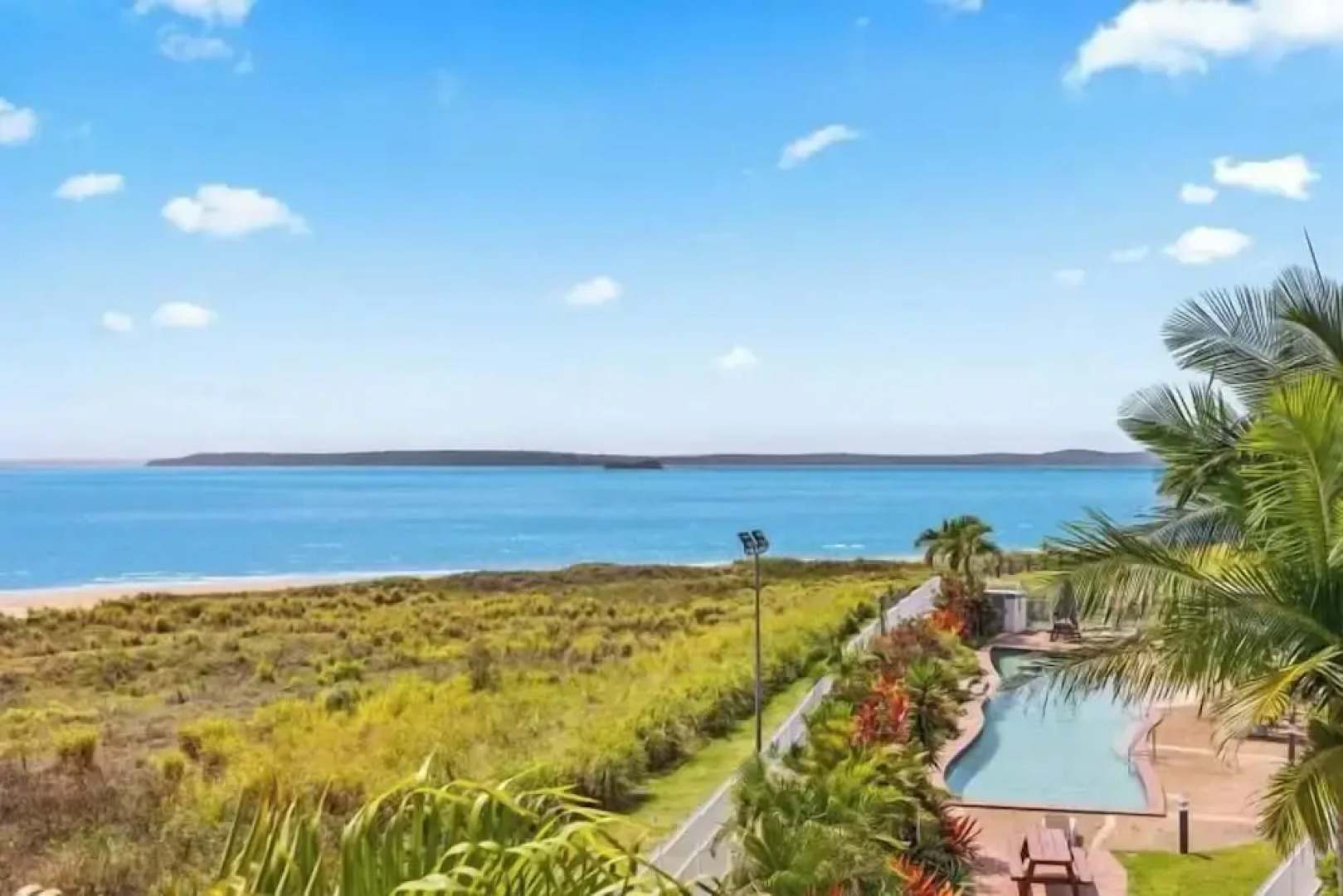 Wake to the Waves - Oceanfront Apartment