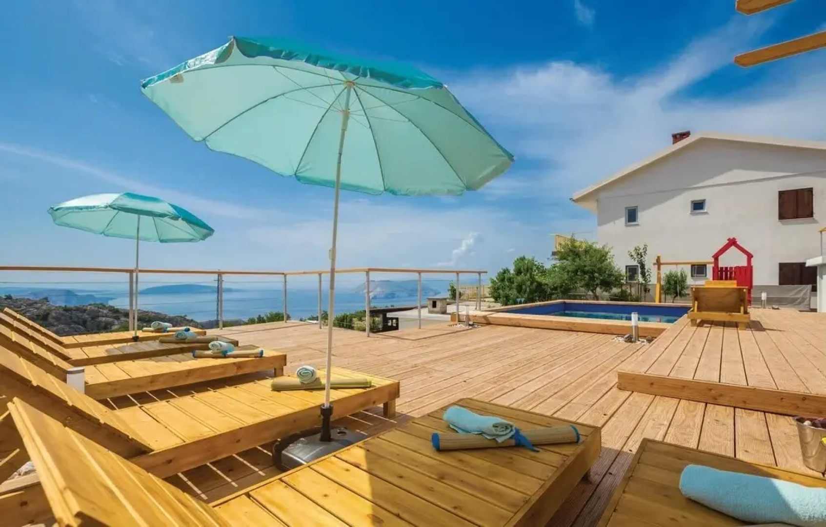 Nice Home in Lukovo with Hot Tub, WiFi & 4 Bedrooms