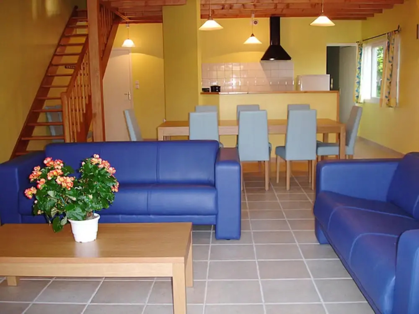 House With 5 Bedrooms in Saint-vincent-la-châtre, With Pool Access, Fu