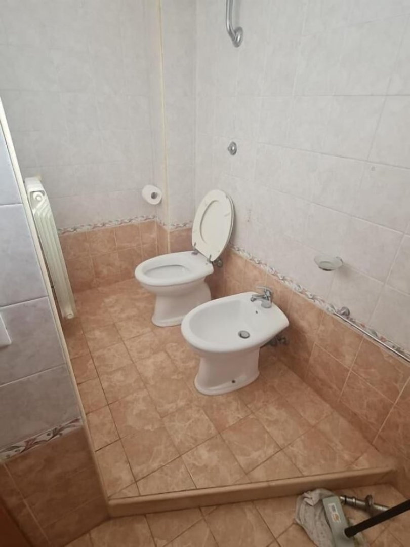 Pink Flowers Suites Women Only