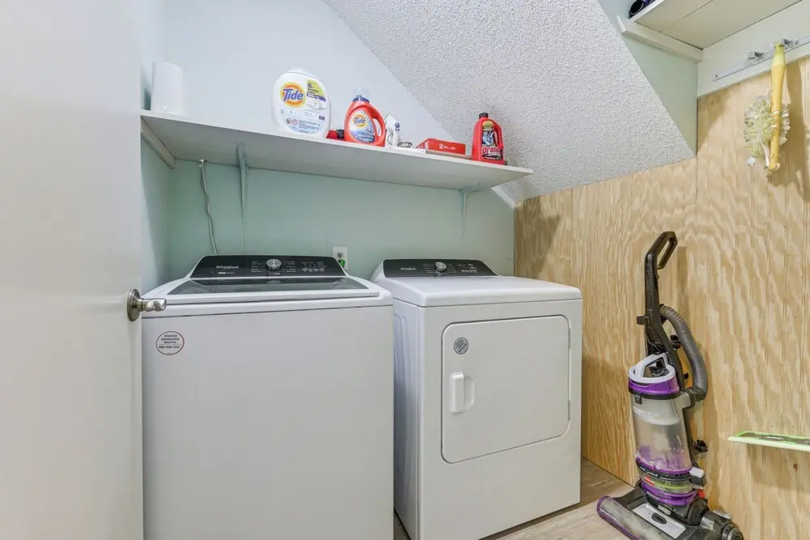 Oak Island Home w/ Pool: Walk to Long Beach!