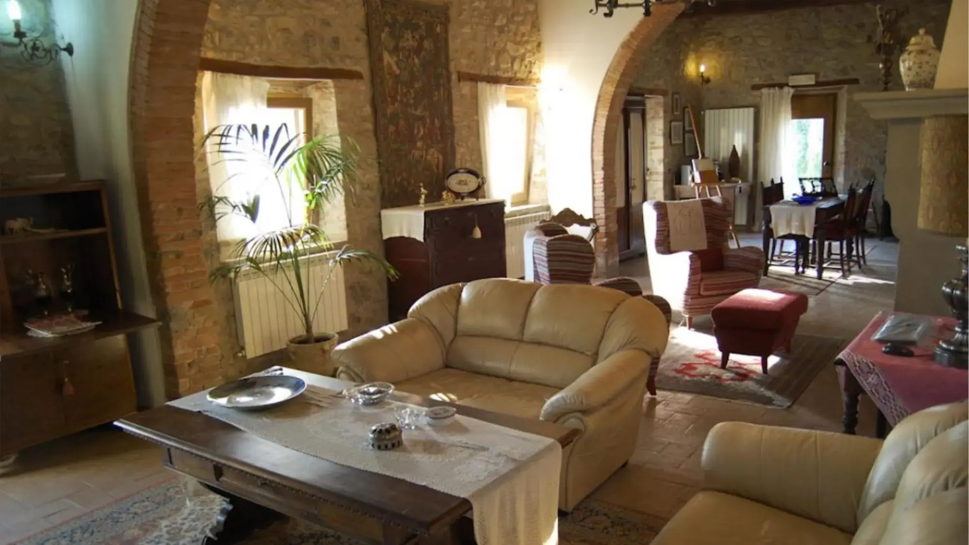 Independent Residence Sleeping 10 3 Divided Into Three Apartments Acquapendente-le Casaccine