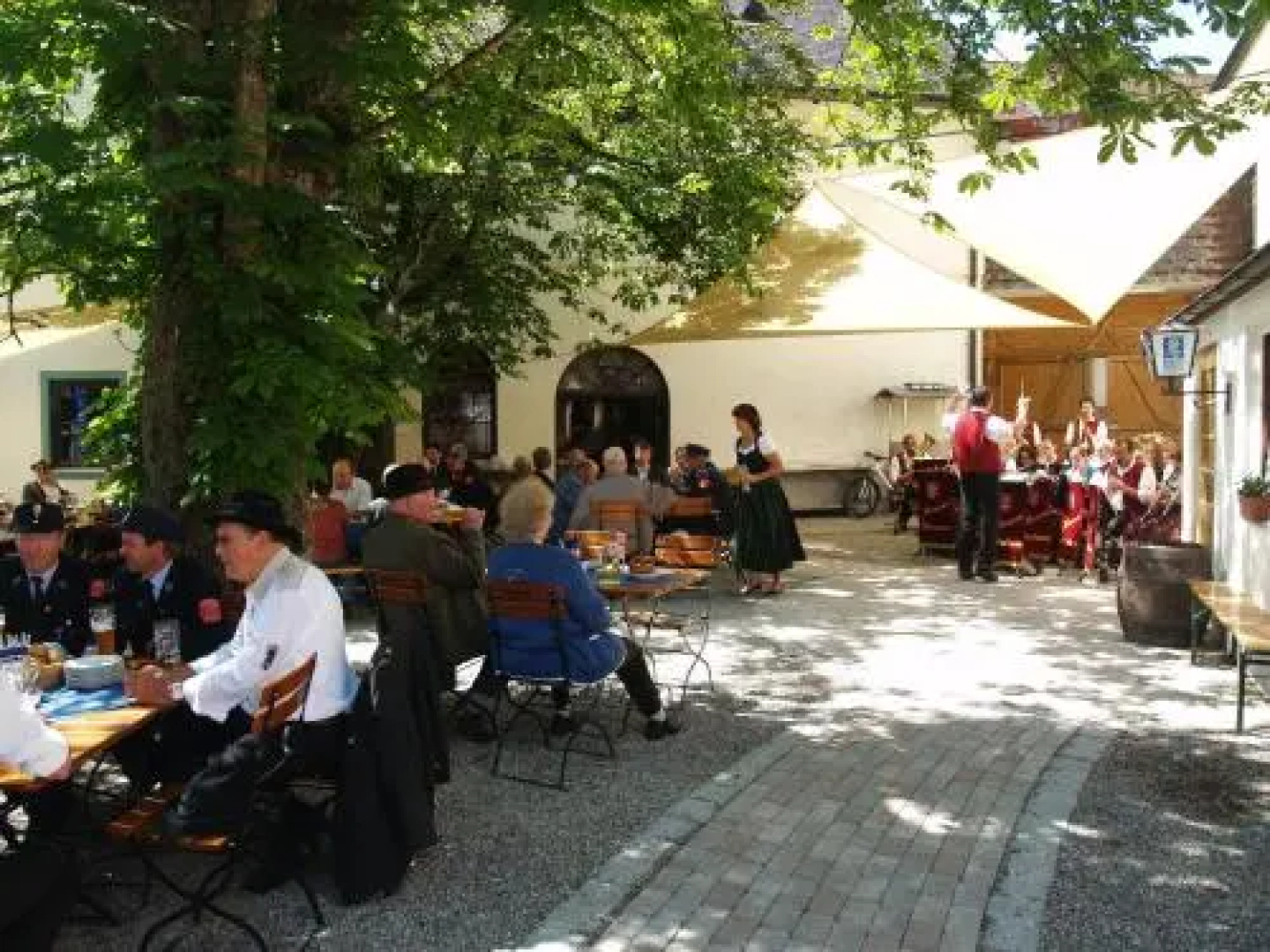 Zum Engel Gasthof
