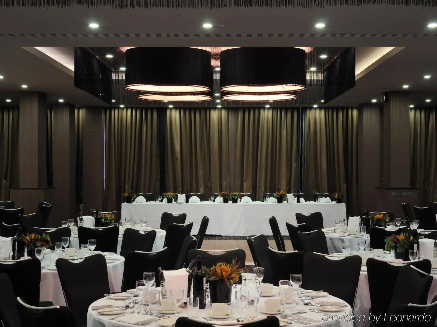 DoubleTree by Hilton Hotel Woking