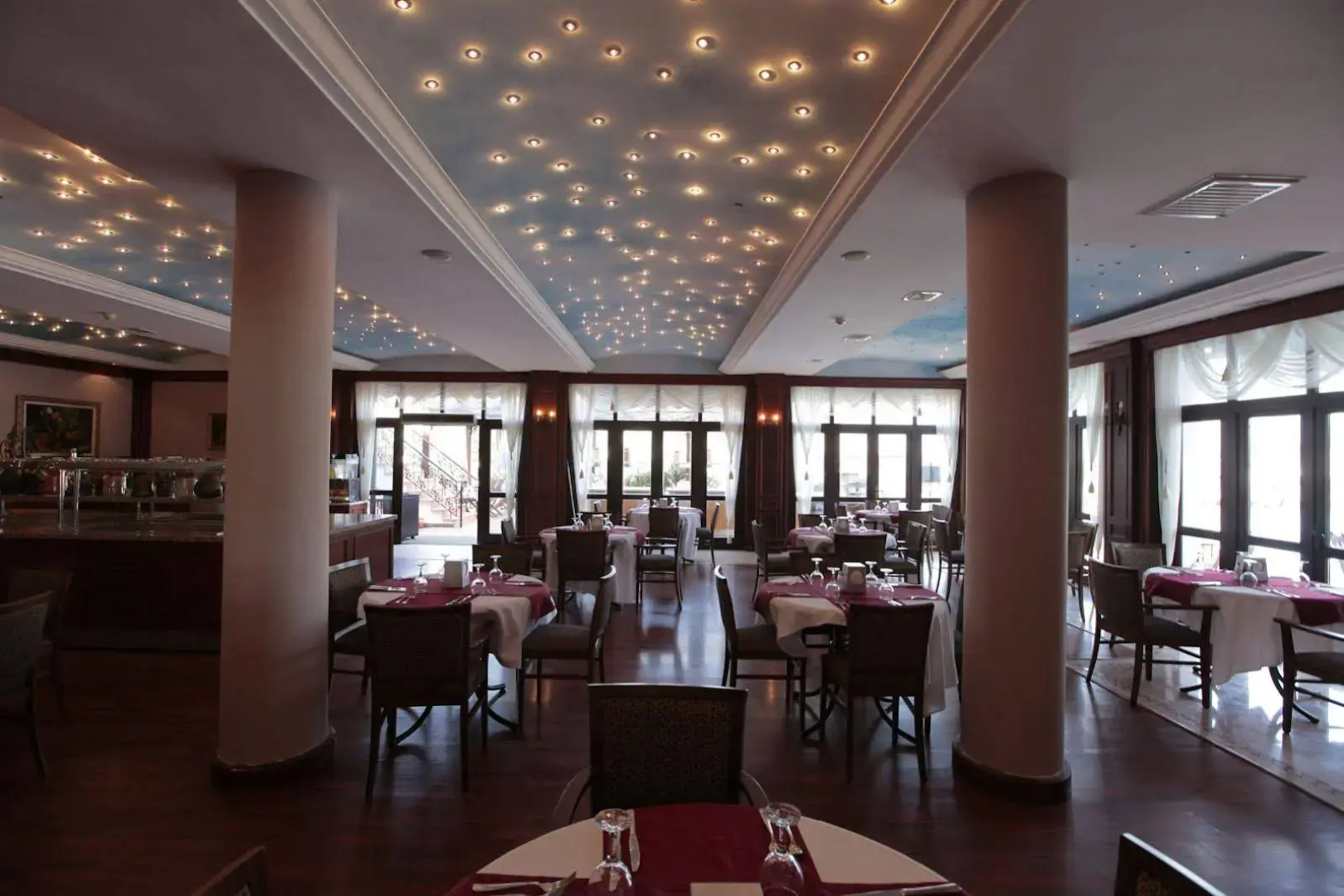 Elementa Boutique Hotel