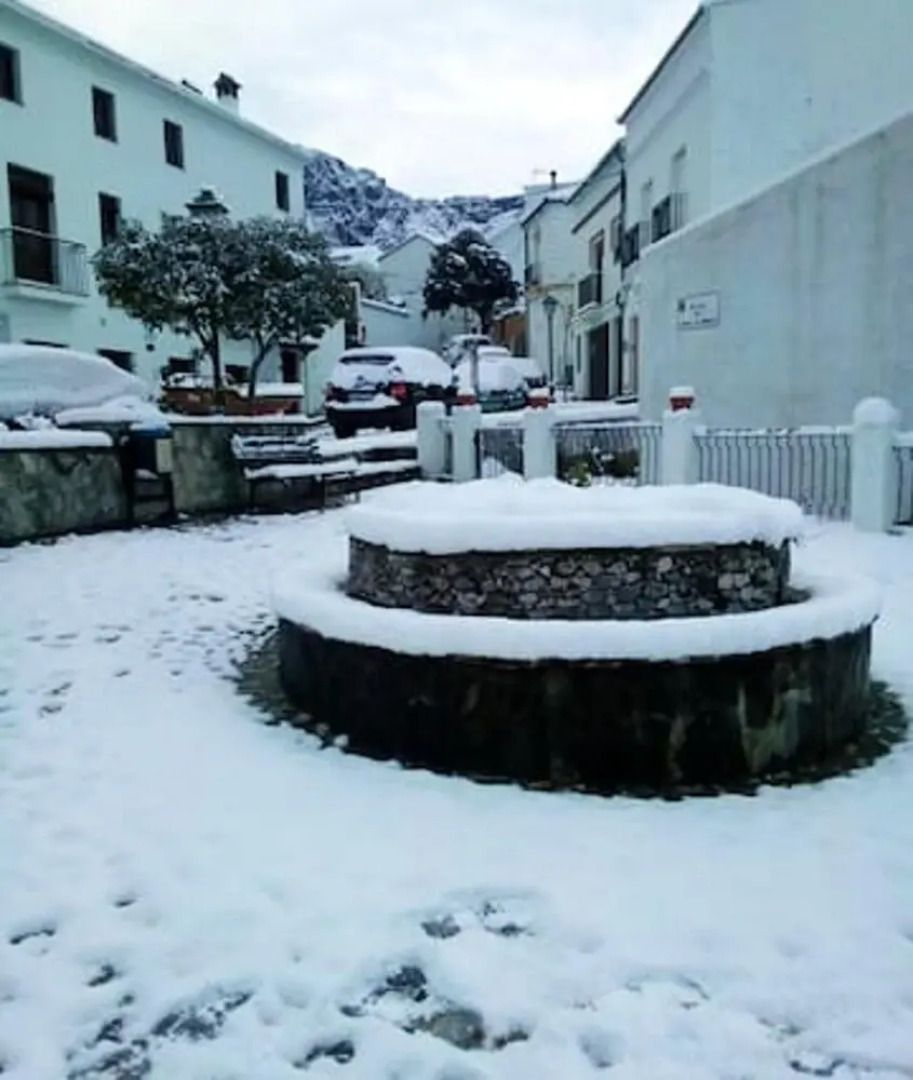 House With 3 Bedrooms in Benaocaz, With Wonderful Mountain View, Terrace and Wifi