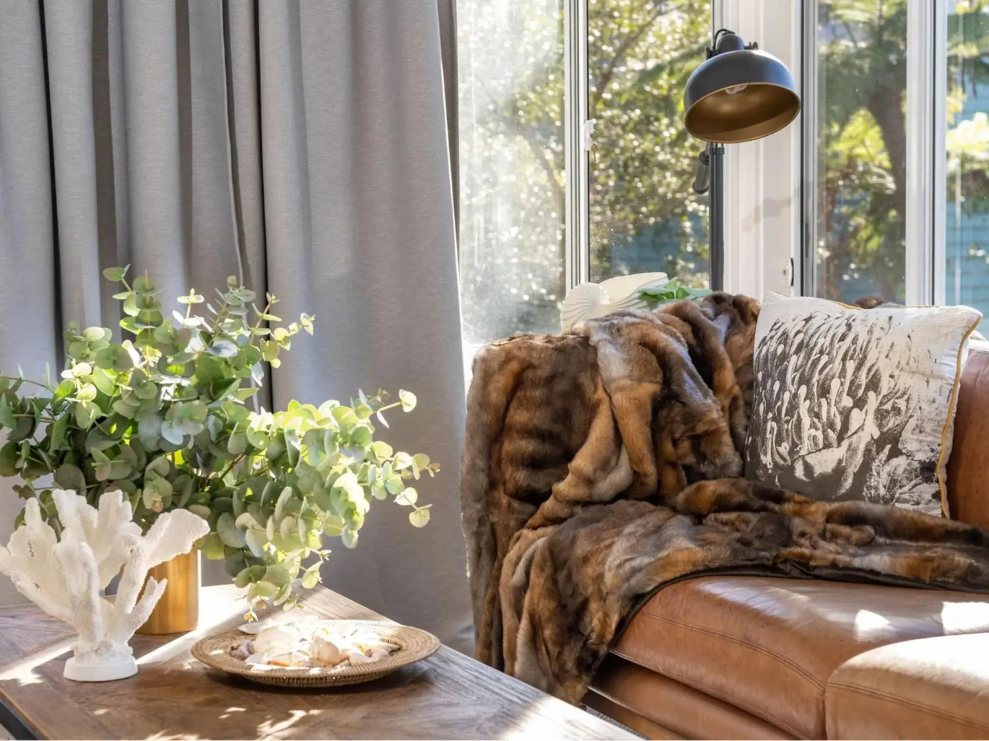 Akora at Hyams 4pm Check Out Sundays