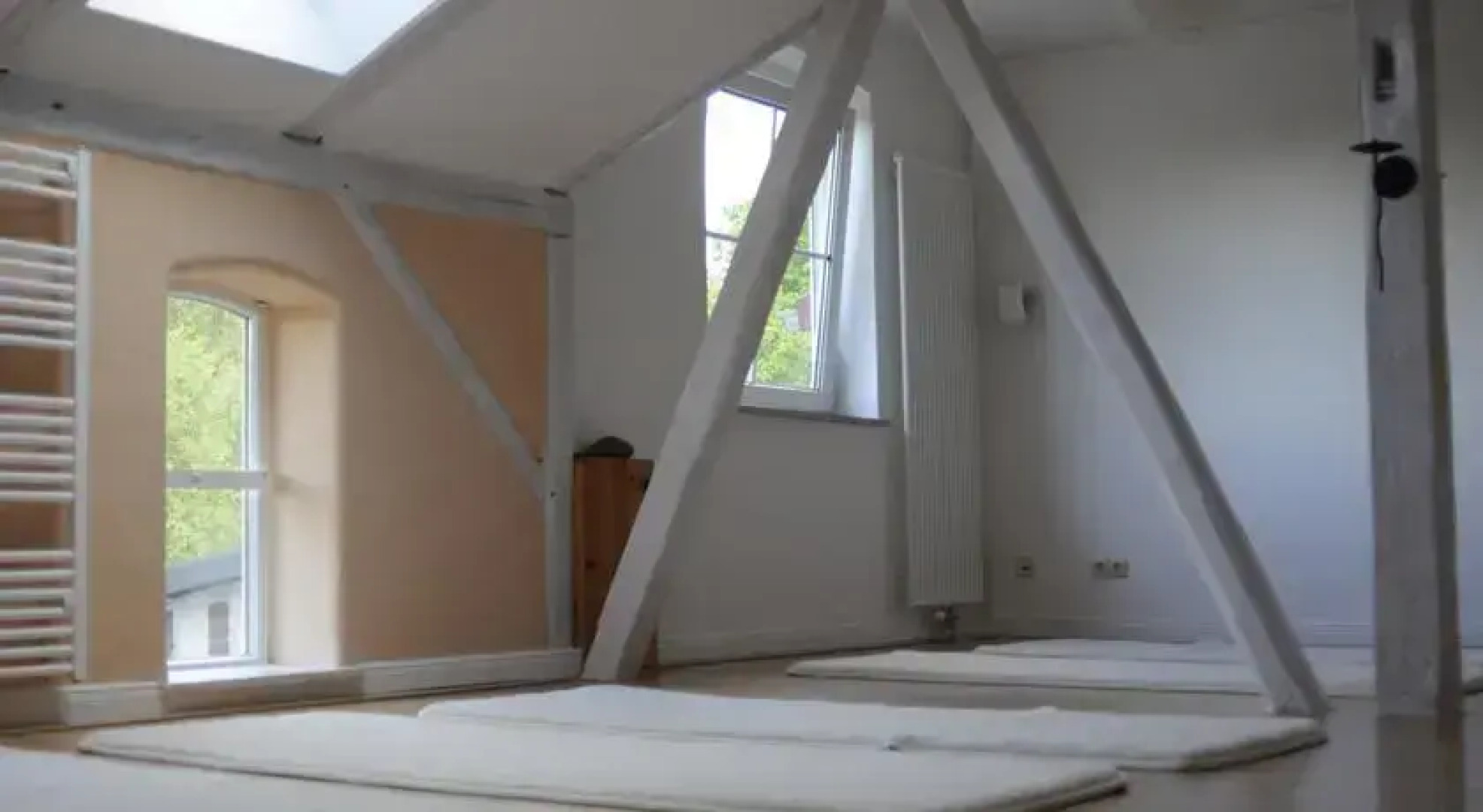 Lehmputzzimmer in der Yogaschule