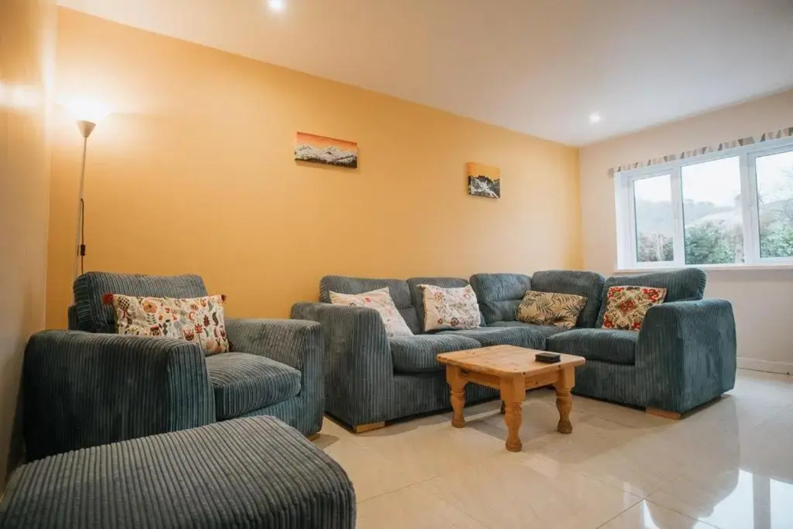 YR HEN BERLLAN - 3 Bedroom House in Snowdonia National Park, Conwy, North Wales