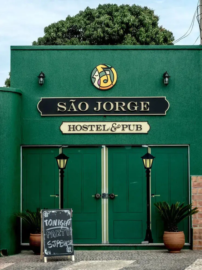 São Jorge Pub Hostel