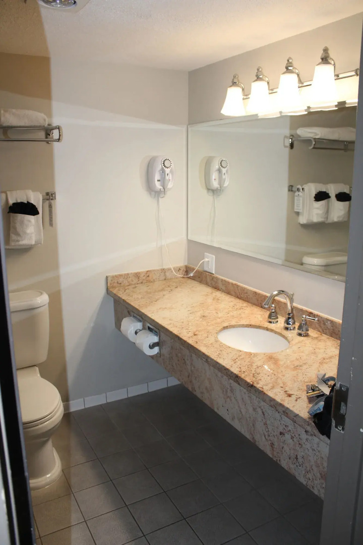 The Royal Anne Hotel