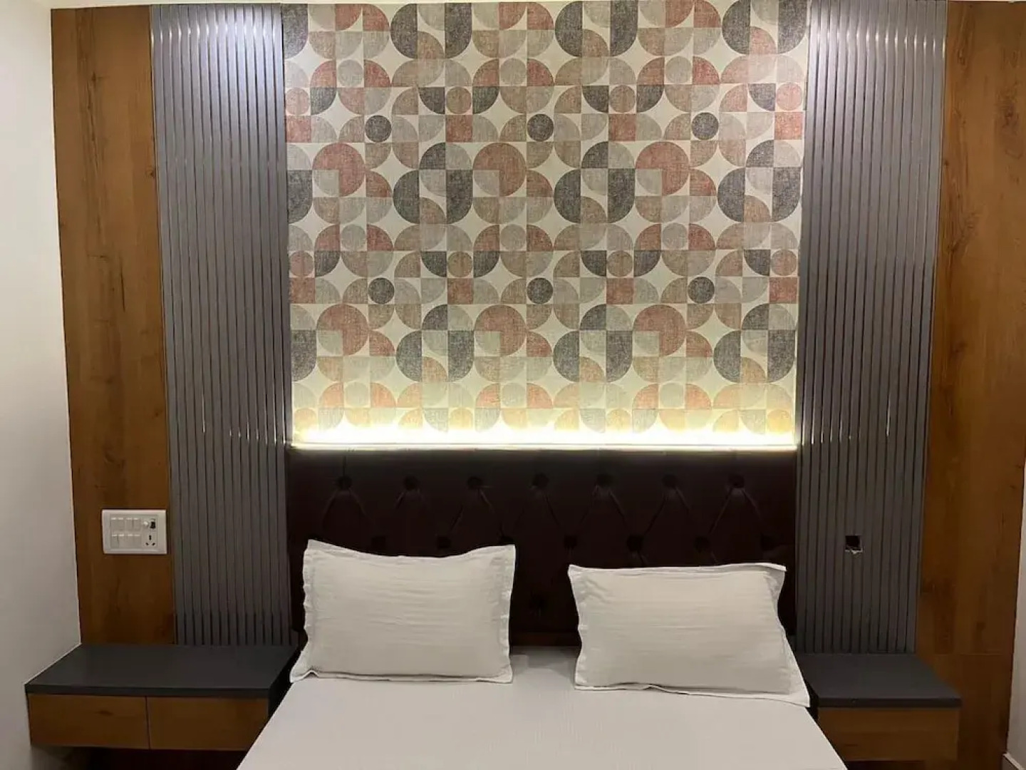 OYO 26773 Hotel Satyam Inn