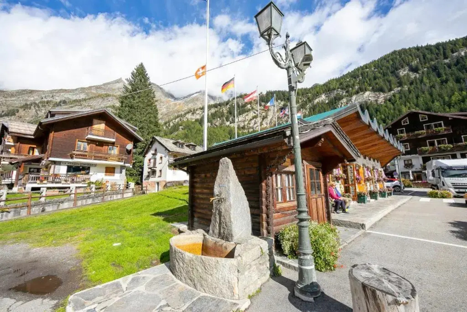 Monterosa Cozy Apartment 200m From Ski