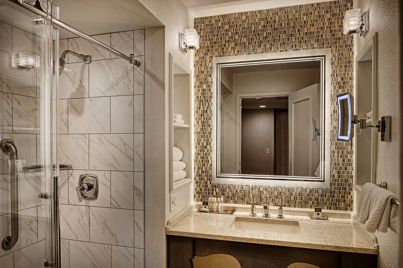 St. Louis Union Station Hotel, Curio Collection by Hilton