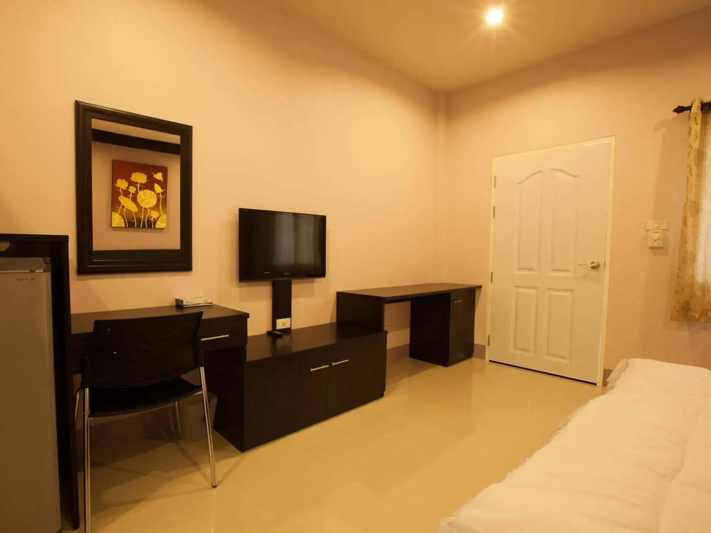 Chiang Kham Grand Villa