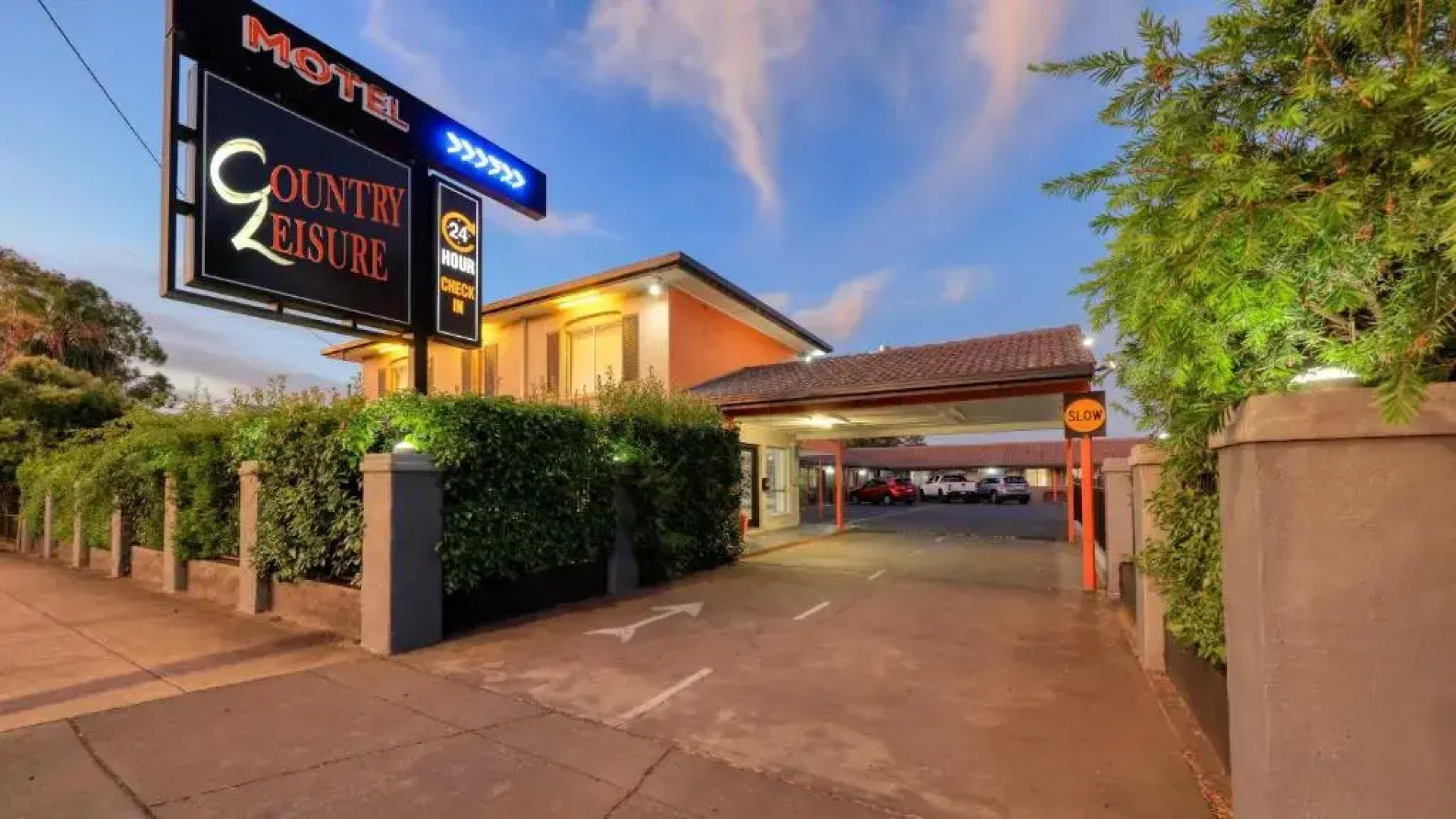 Country Leisure Motor Inn