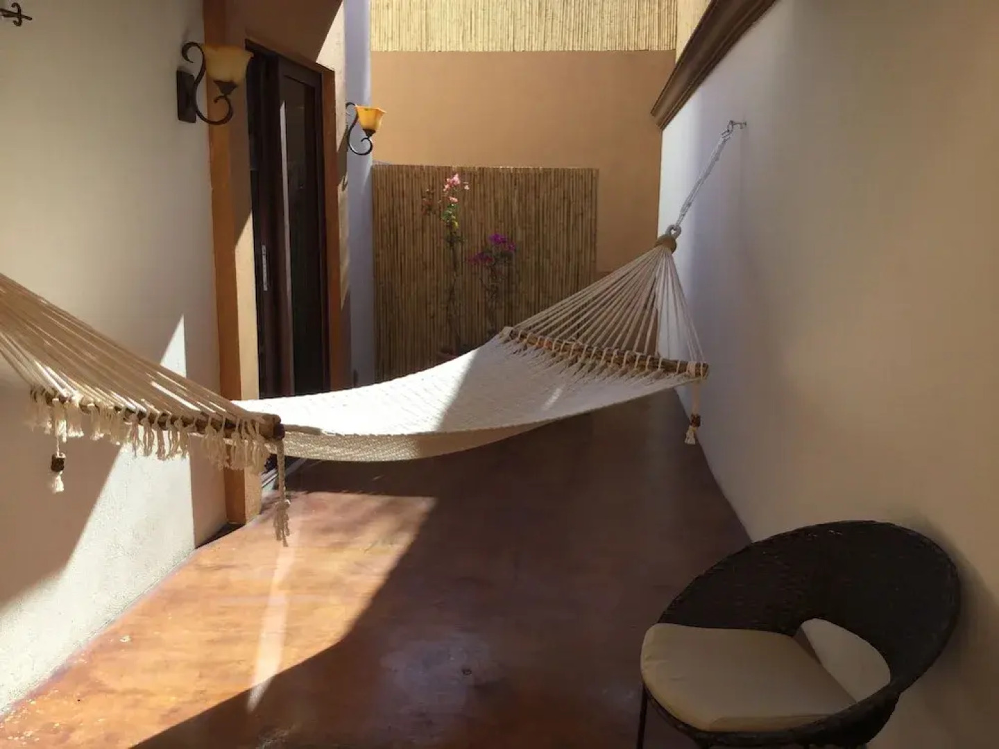 The Vibe Bed & Breakfast - Adults Only