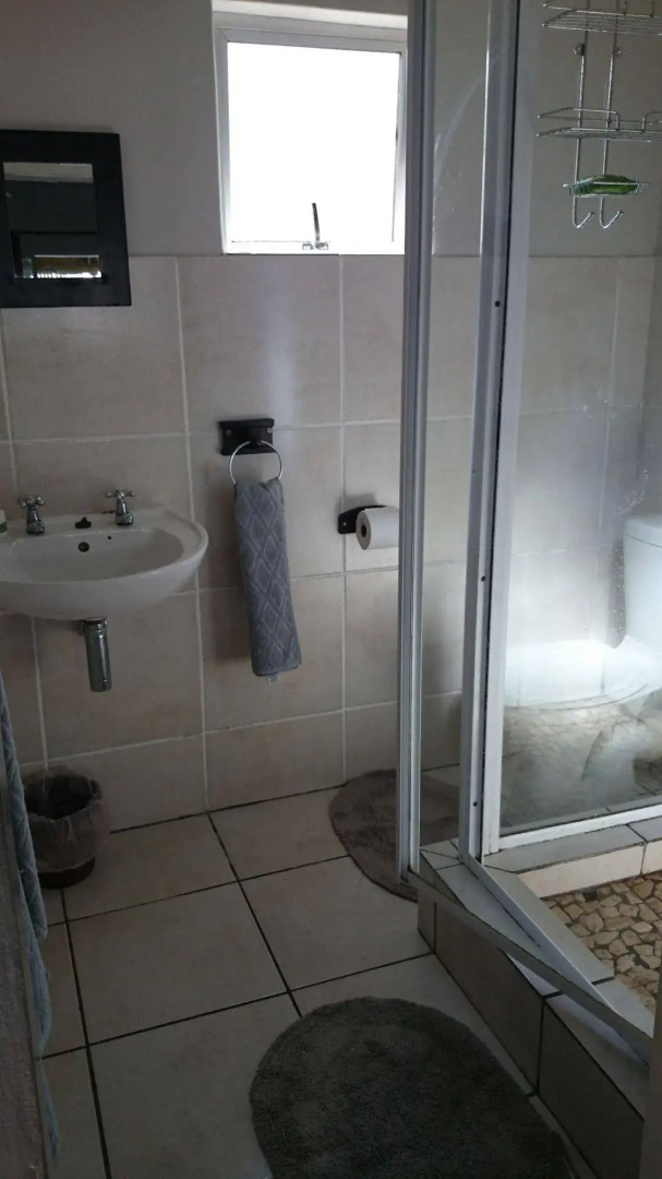 At Eezzze Riversway Self Catering