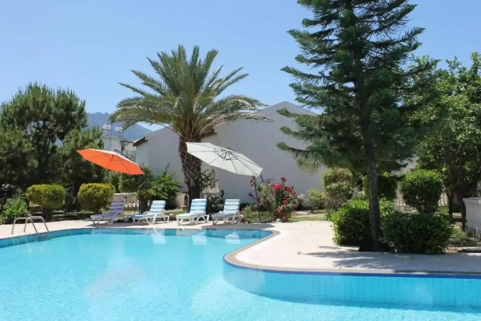 The Prince Inn Hotel & Villas