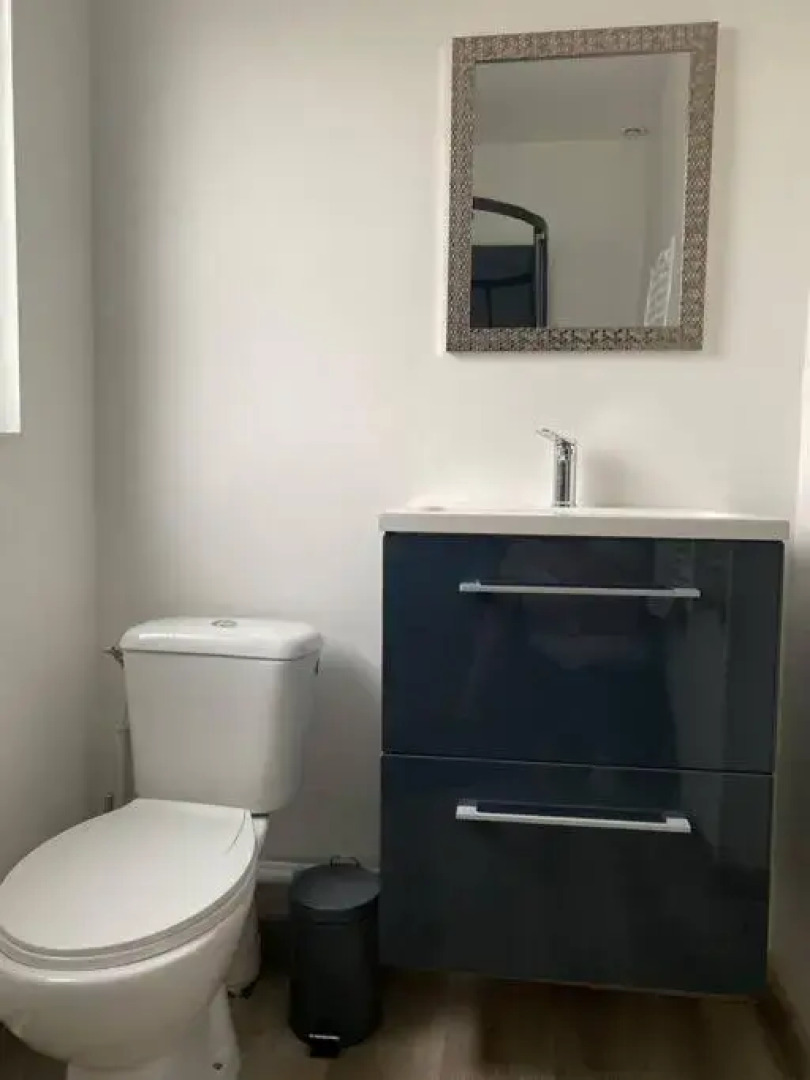 Agréable maison de ville avec parking gratuit