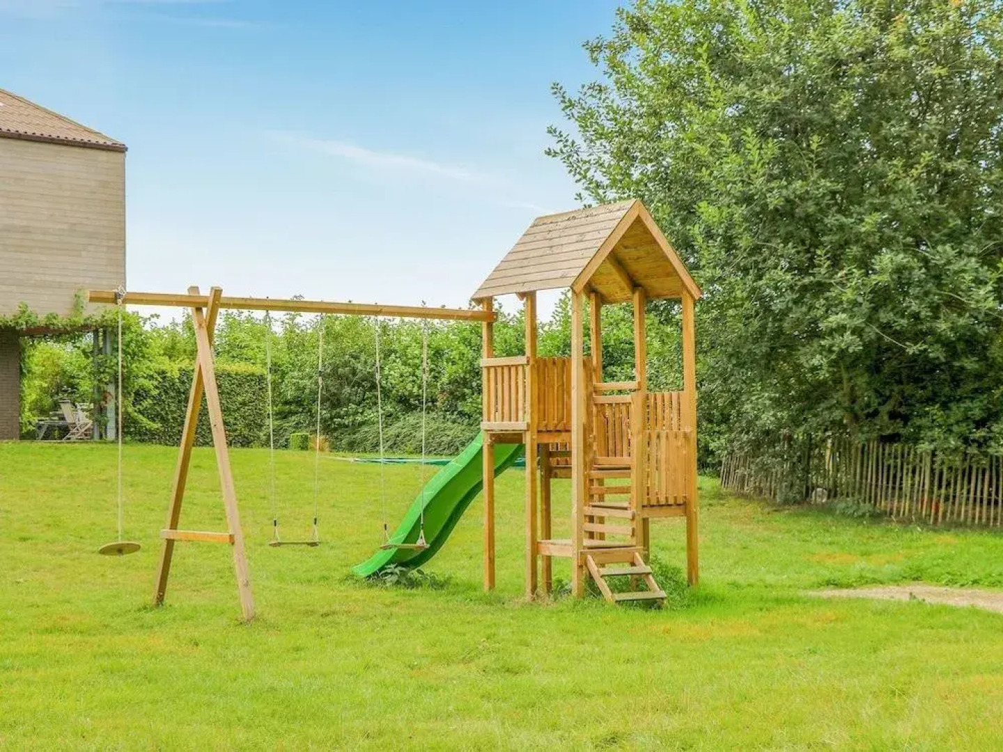 Holiday Home in Gijverinkhove Near Plopsaland