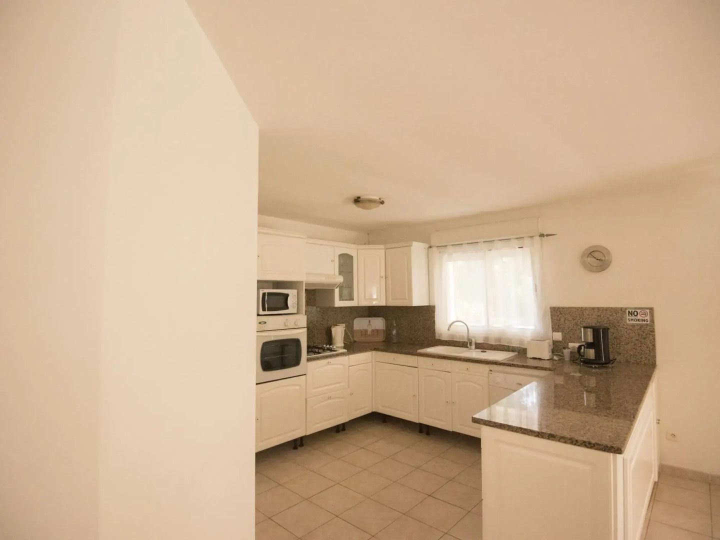 Cozy Holiday Home in Moriani-Plage in Swimming Pool