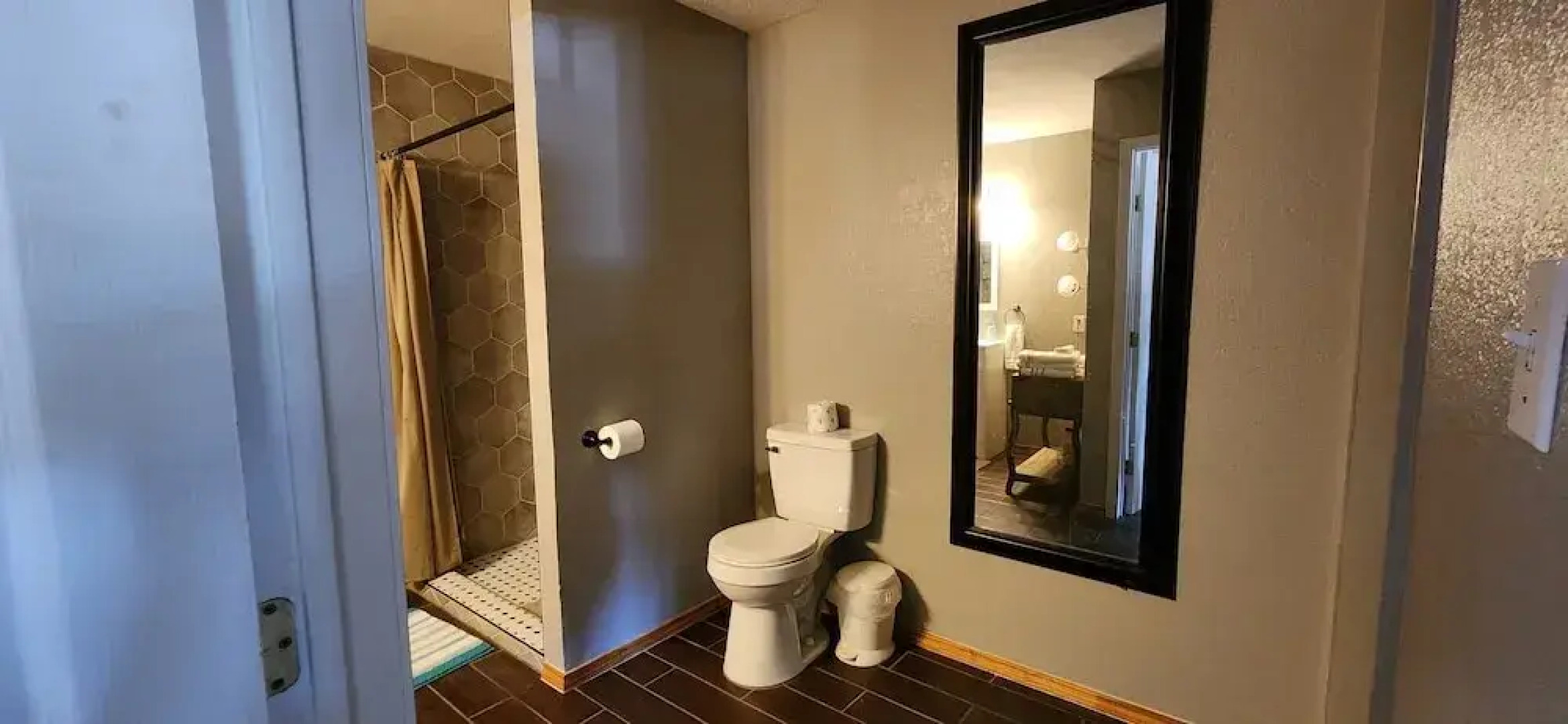 Mendelbaum Winery Guest Cabins