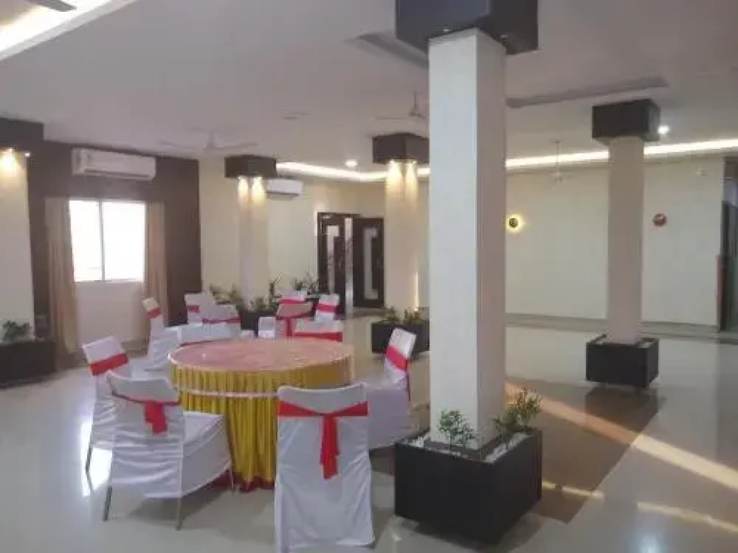 Abhinav Hotel