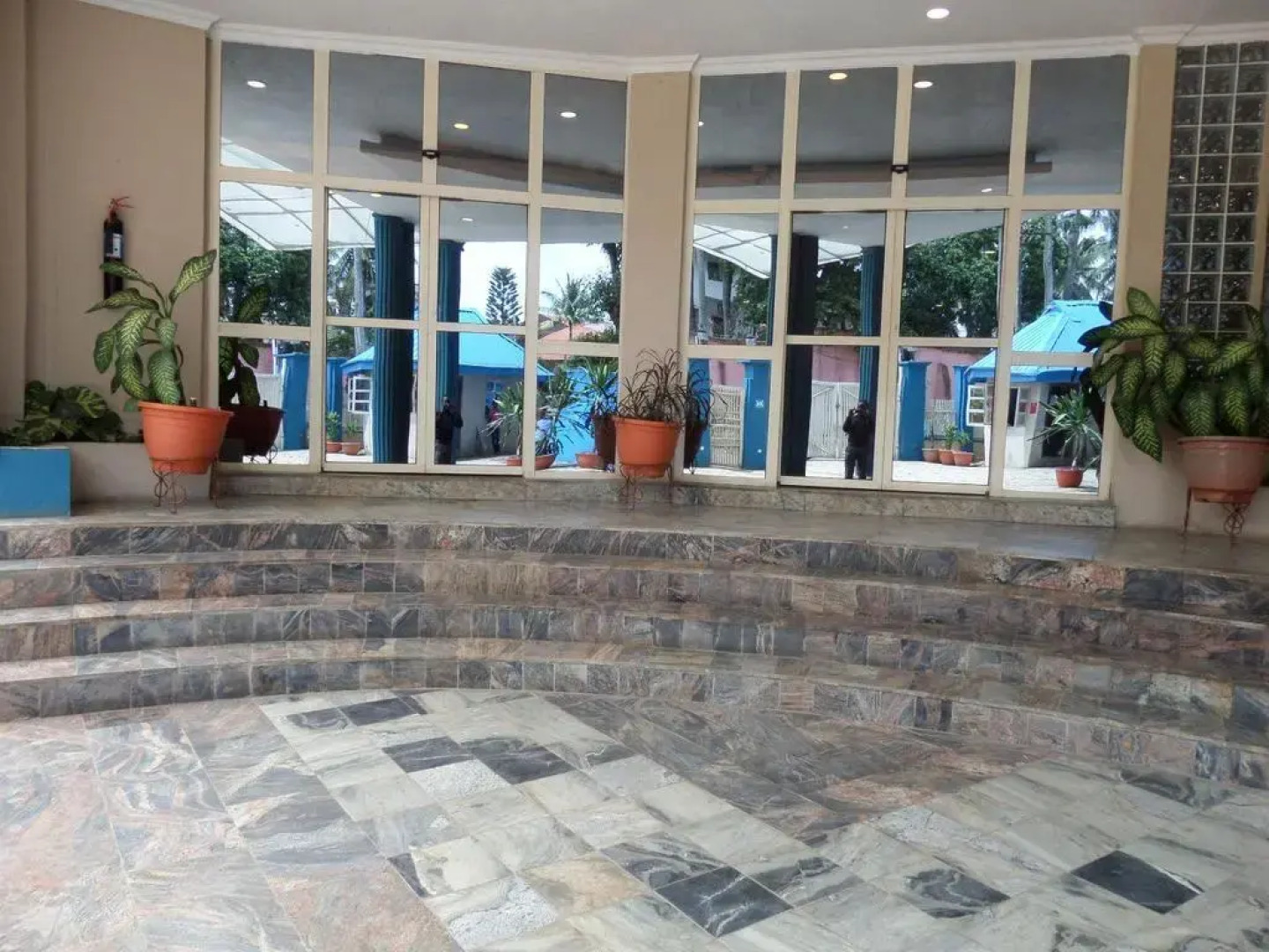 Golden Tulip Lagos Airport Hotel