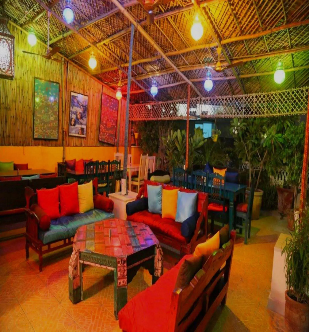 Jyoti Mahal A Royal Heritage Hotel - 5 Mins from New Delhi Railway station & 2Mins From Metro