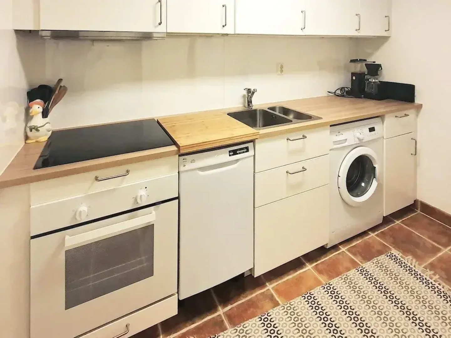 2 Person Holiday Home in Aheim