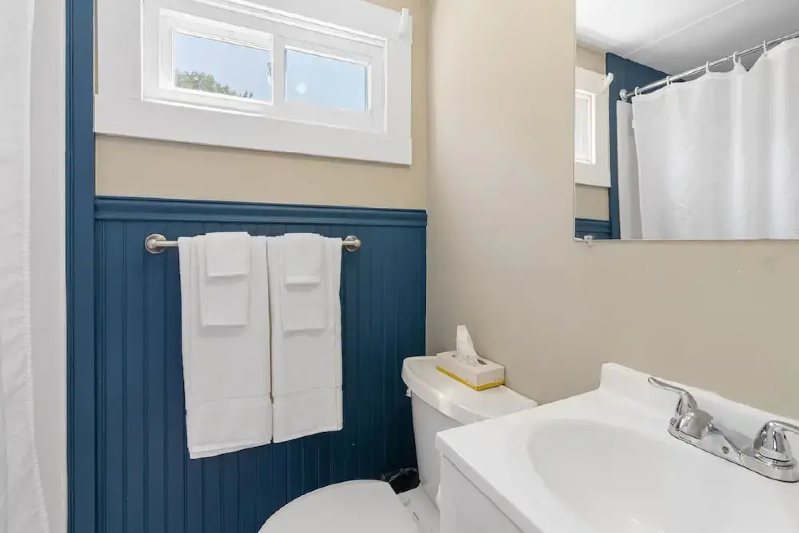 The Beaches Motel and Cottages