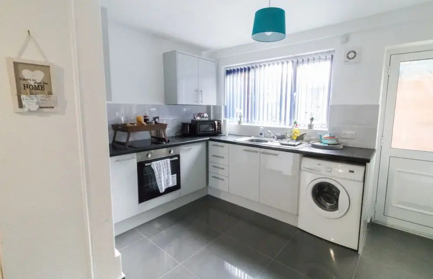 Ideal Home Away in Bury