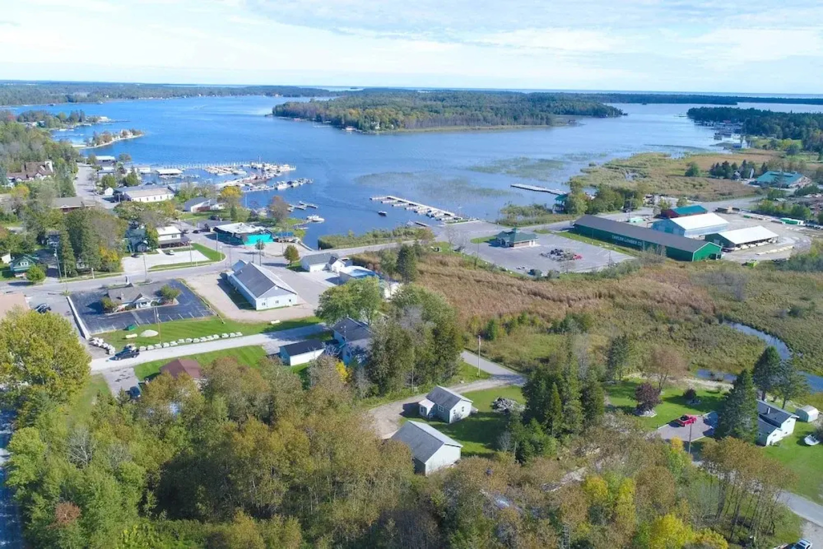 Cozy Cedarville Cottage - Walk to Lake Huron!