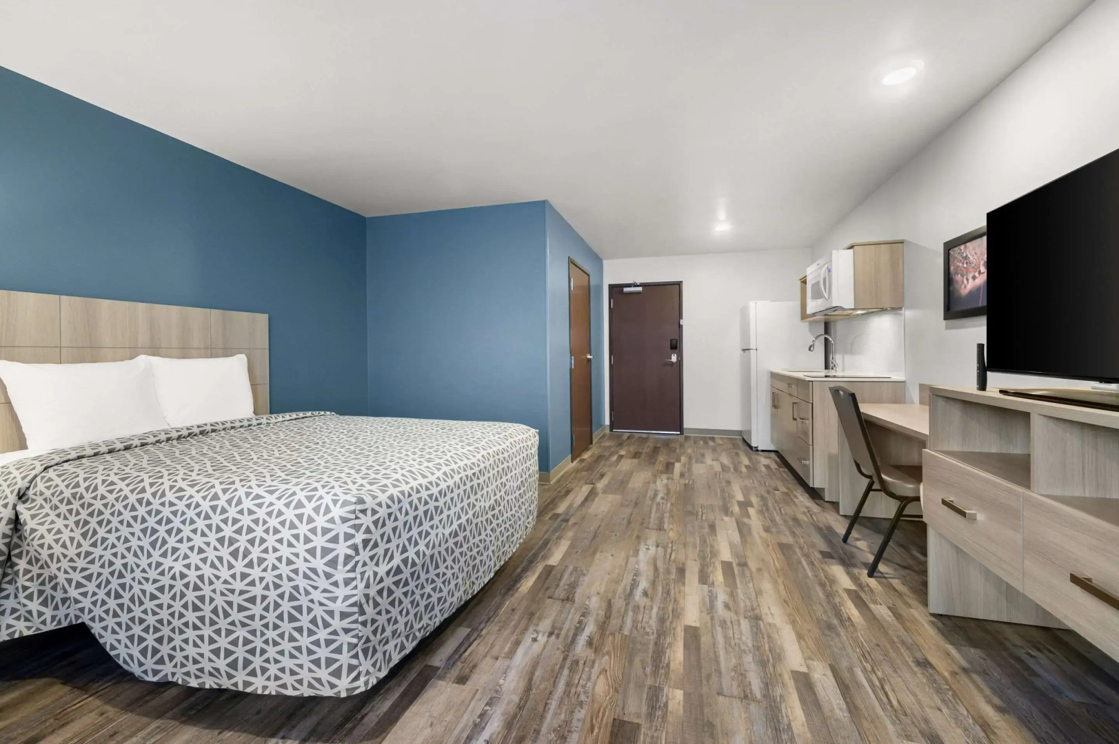 Woodspring Suites Dearborn - Detroit