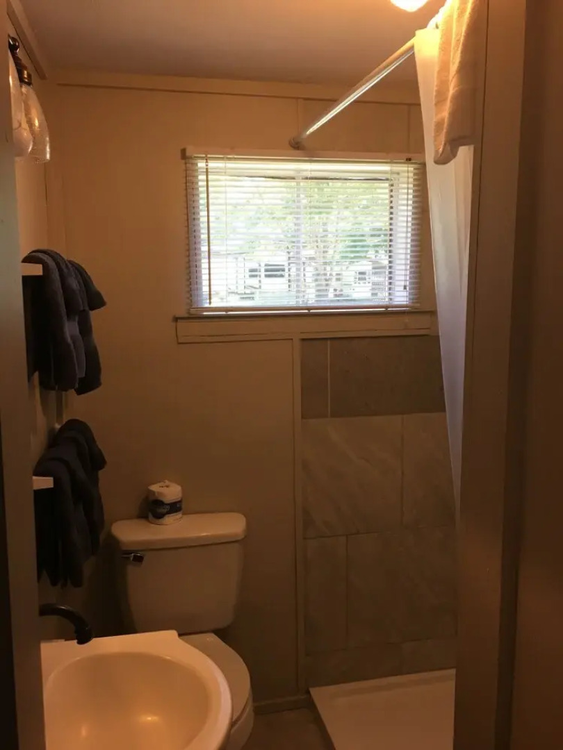 Smoky View Cottages & RV Resorts